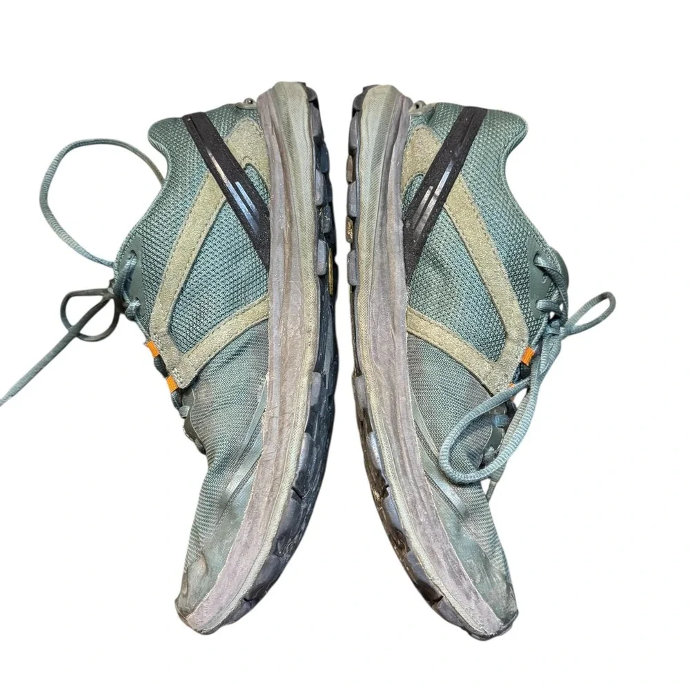 Topo brand athletic